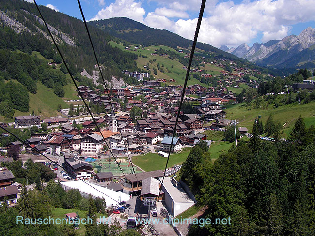 la clusaz.234.jpg - KONICA MINOLTA DIGITAL CAMERA  