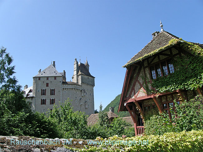 chateau menton st bernard 1.jpg