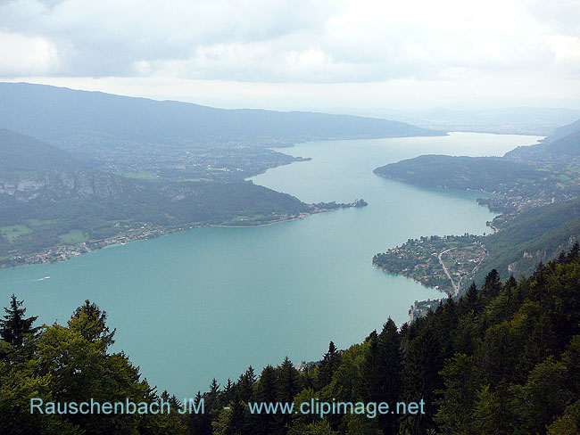 lac annecy.050.vu de la forclaz.jpg